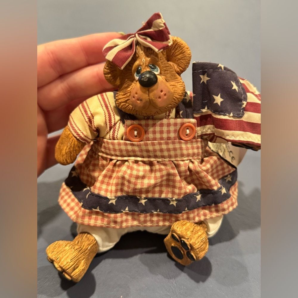 Russ Berrie Country Folks "Bearsy Ross" patriotic bear figurine